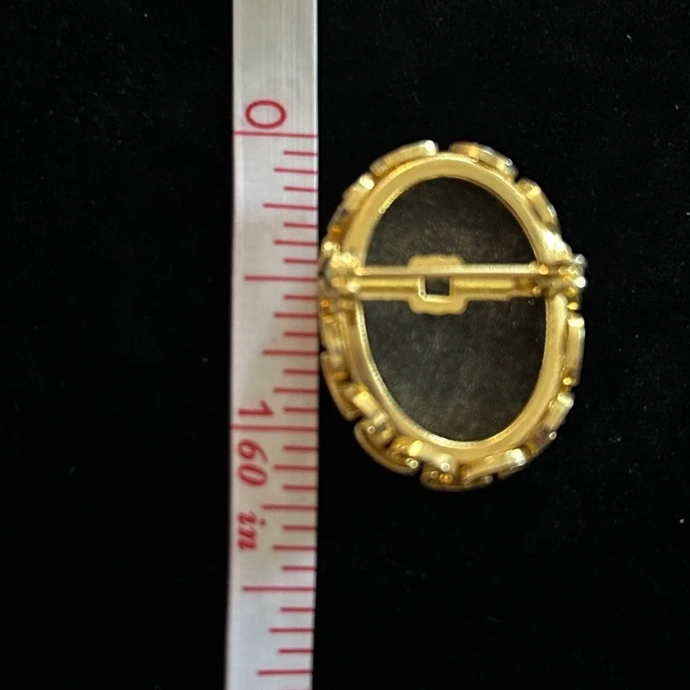 Vintage Gold Tone Oval Mirror Cabochon Brooch | Art Deco Style